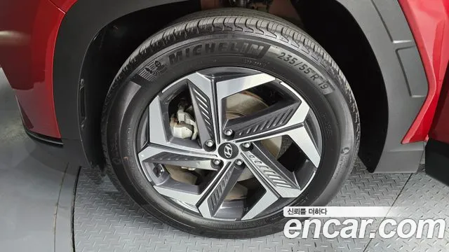 Hyundai Tucson Tucson (NX4) Бензин 1.6 Turbo 4WD — Фото автомобиля 5