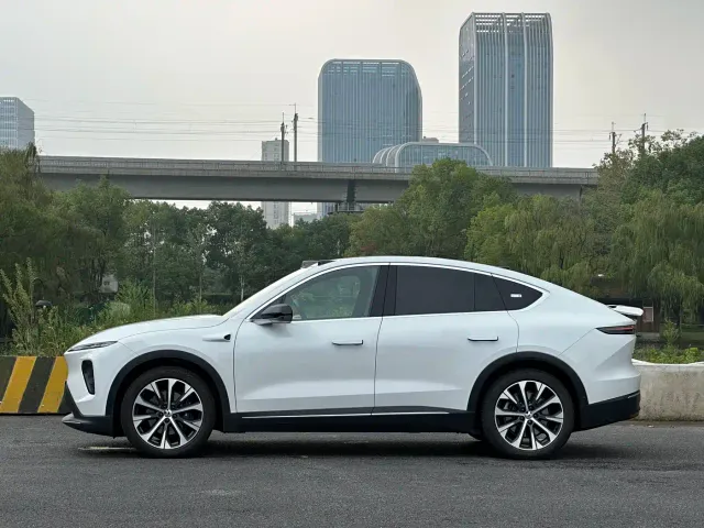 Nio EC7 — Фото автомобиля 4