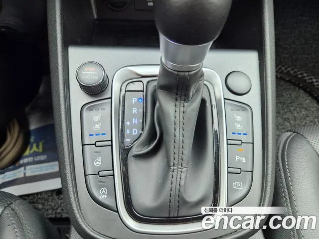 Hyundai Kona New — Фото автомобиля 17