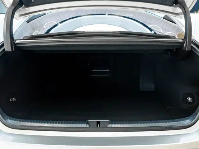 Lexus ES — Фото автомобиля 12