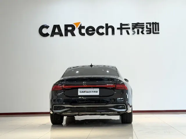Audi A7L — Фото автомобиля 19