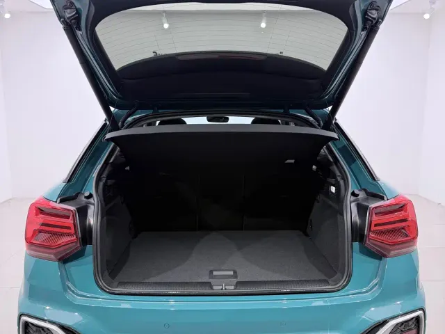 Audi Q2L — Фото автомобиля 15