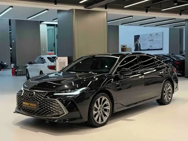 Фотография автомобиля — Toyota Avalon
