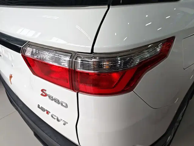 DFSK Fengguang S560 — Фото автомобиля 7