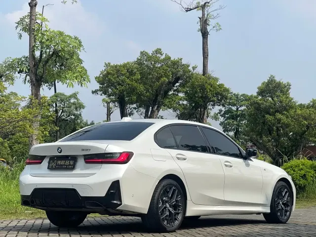 BMW 3 Series — Фото автомобиля 6