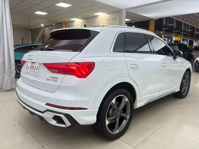 Audi Q3 — Фото автомобиля 8