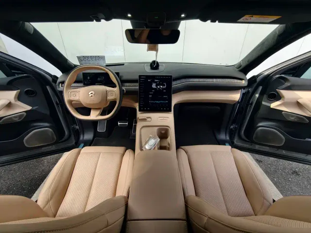 Nio EC7 — Фото автомобиля 8