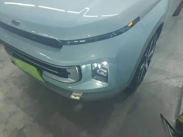 Geely ICON — Фото автомобиля 23