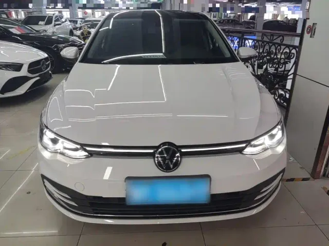 Volkswagen Golf 2023 280TSI DSG Pro — Фото автомобиля 2