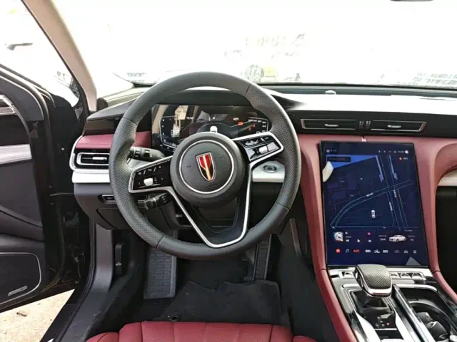 Hongqi H5 — Фото автомобиля 10