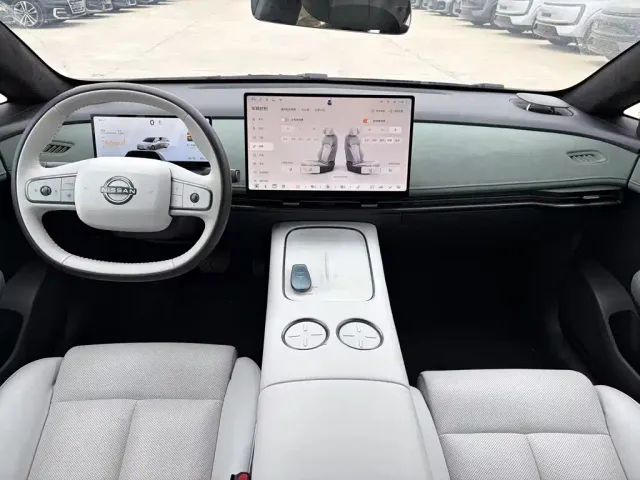 Nissan N7 — Фото автомобиля 9