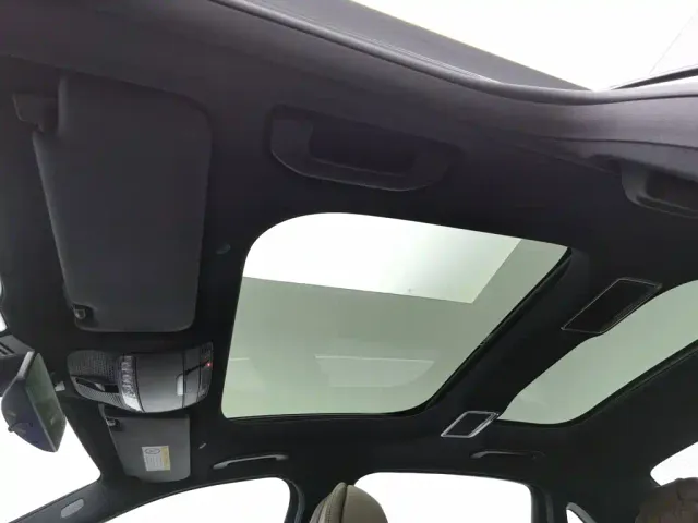Mercedes-Benz E-Class — Фото автомобиля 14