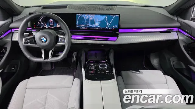 BMW 5 Series G60 — Фото автомобиля 10