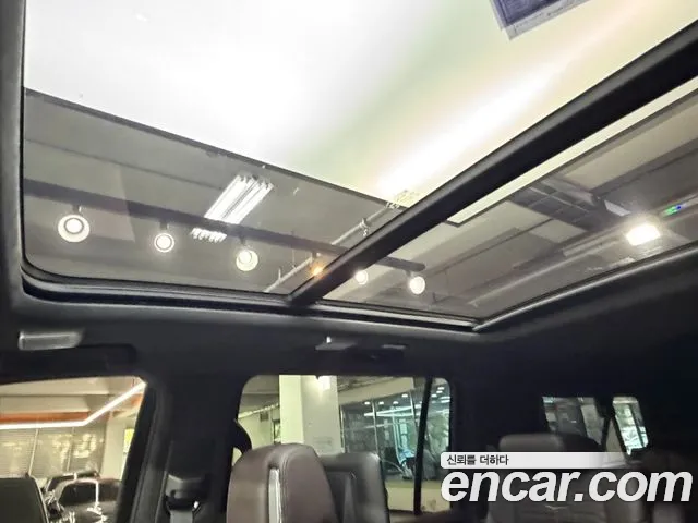 Cadillac Escalade — Фото автомобиля 19