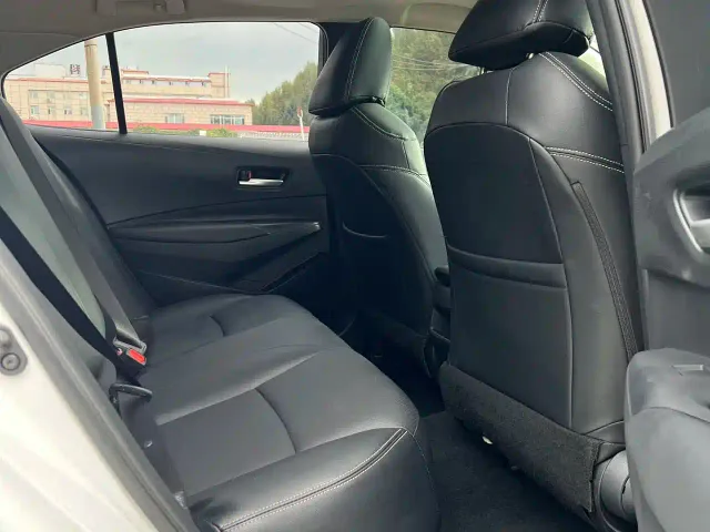 Toyota Corolla — Фото автомобиля 10