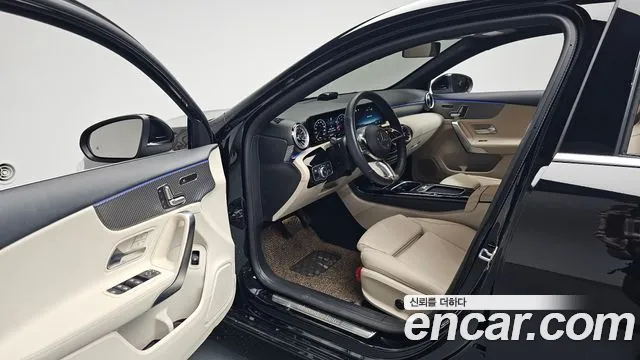 Mercedes-Benz A-Class W177 — Фото автомобиля 15