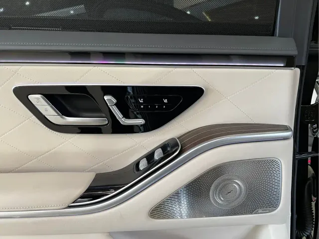 Mercedes-Benz S-Class — Фото автомобиля 19