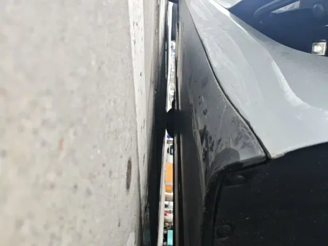 Tesla Model 3 — Фото автомобиля 21