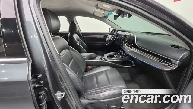 Hyundai Grandeur New — Фото автомобиля 15