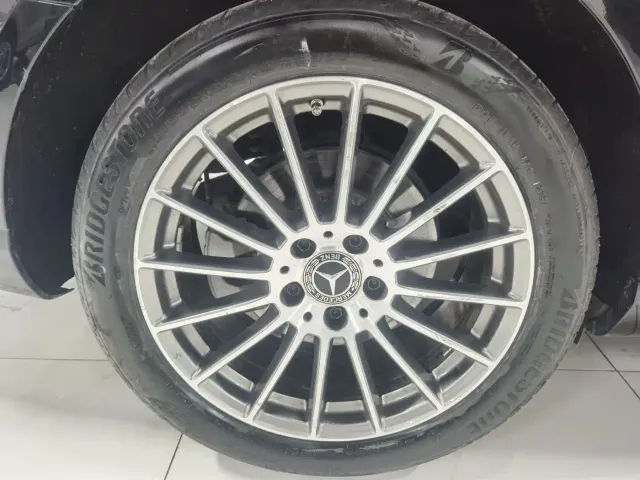 Mercedes-Benz Mercedes-Benz E-Class 2023 Facelift E 260 L — Фото автомобиля 24