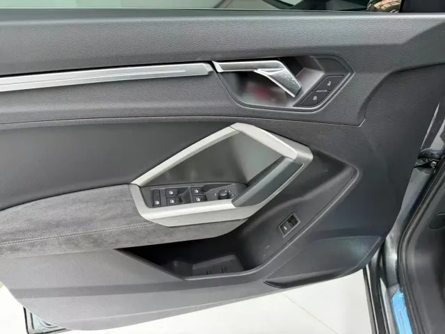 Audi Q3 — Фото автомобиля 9