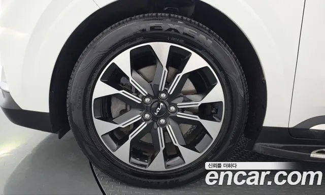 Kia Carnival — Фото автомобиля 5