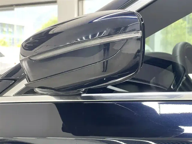 BMW 5 Series — Фото автомобиля 9