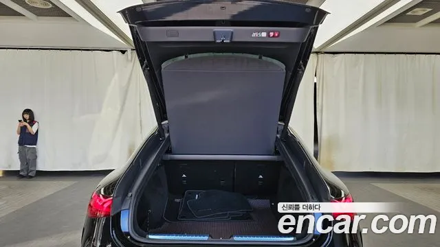 Mercedes-Benz EQS V297 — Фото автомобиля 20