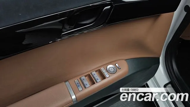 Hyundai Grandeur — Фото автомобиля 26