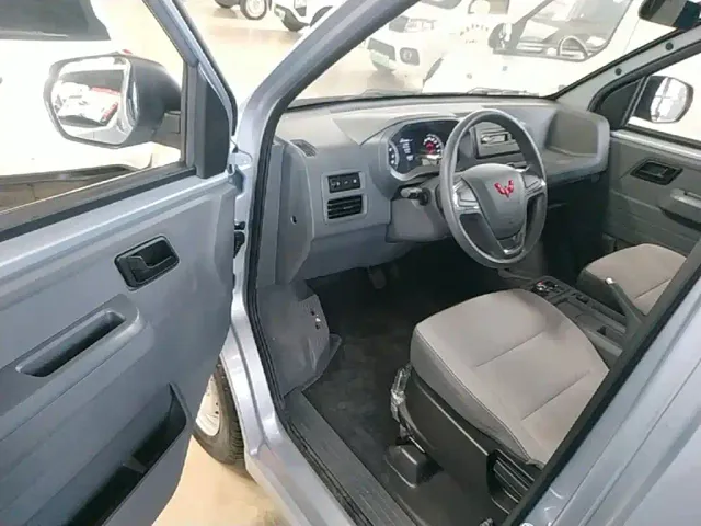 Wuling Yangguang — Фото автомобиля 15