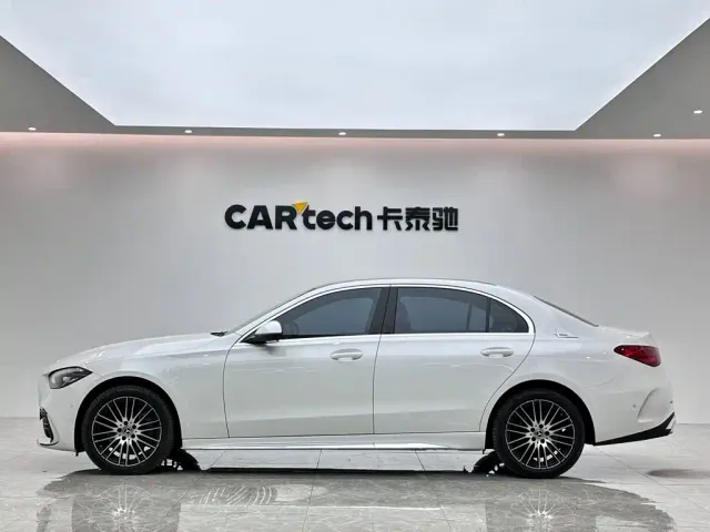 Mercedes-Benz C-Class — Фото автомобиля 2