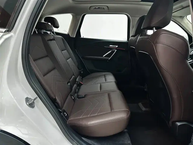 BMW X1 — Фото автомобиля 14