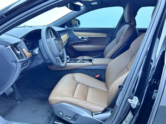 Volvo S90 — Фото автомобиля 10
