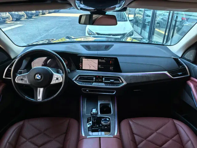 BMW X5 — Фото автомобиля 10