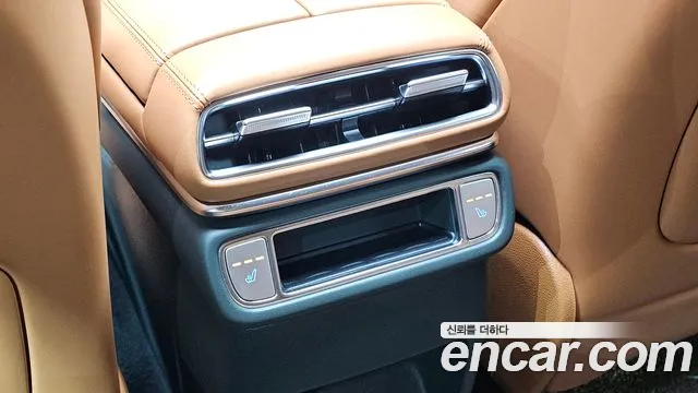 Genesis GV80 — Фото автомобиля 24