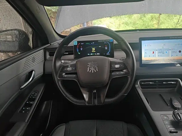 BYD Qin PLUS — Фото автомобиля 10