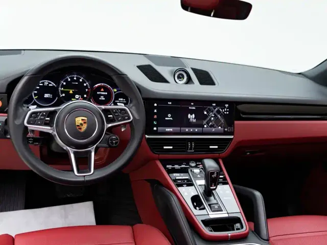 Porsche Cayenne — Фото автомобиля 11