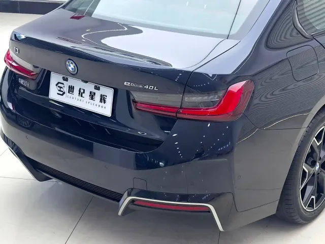 BMW i3 — Фото автомобиля 12