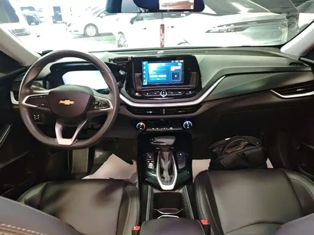 Chevrolet Menlo — Фото автомобиля 9