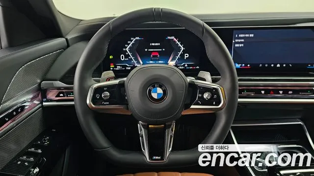 BMW 7-Series 7 серия (G70) 740i xDrive M Sport — Фото автомобиля 13