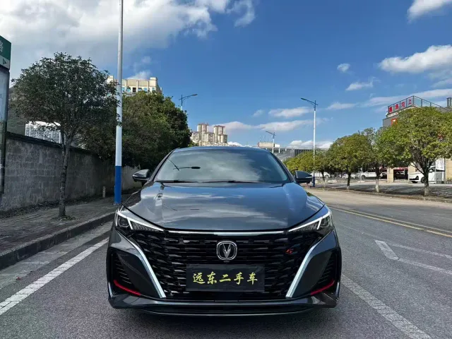 Changan Eado — Фото автомобиля 2