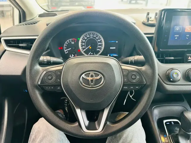 Toyota Corolla — Фото автомобиля 9