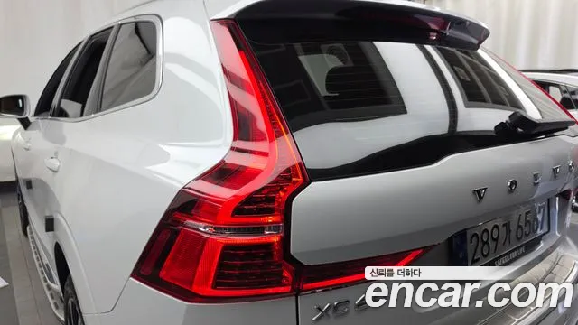 Volvo XC60 Generation 2 — Фото автомобиля 23