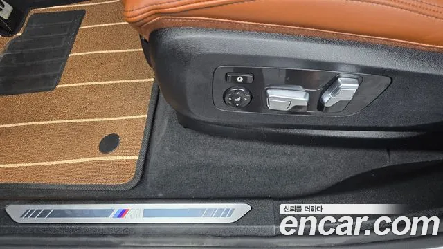 BMW X7 — Фото автомобиля 26
