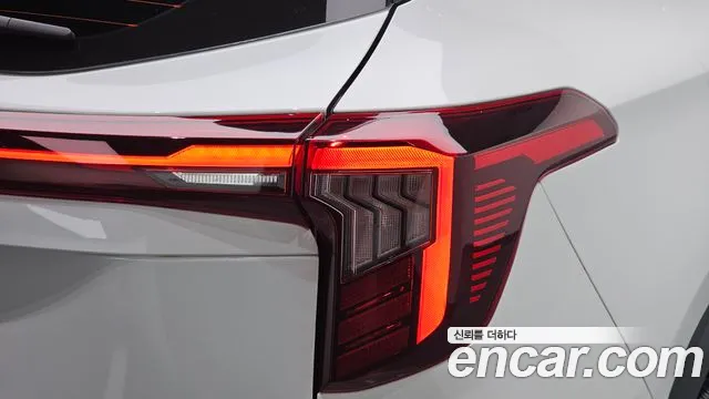 Kia Seltos New — Фото автомобиля 8