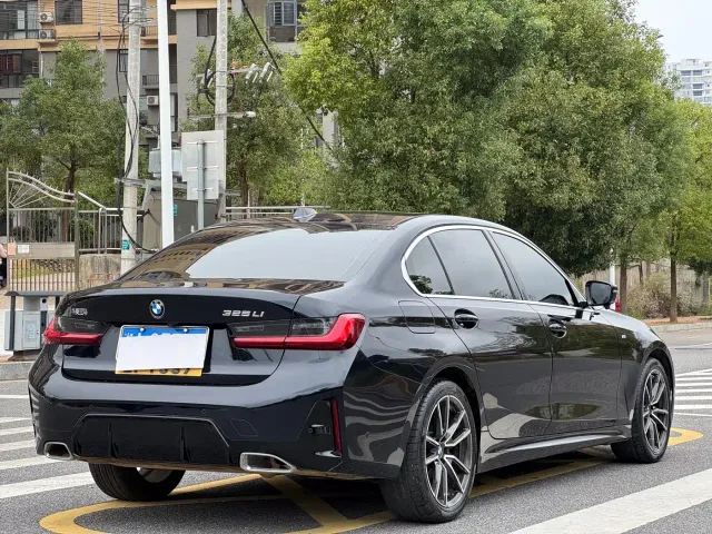 BMW 3 Series — Фото автомобиля 4