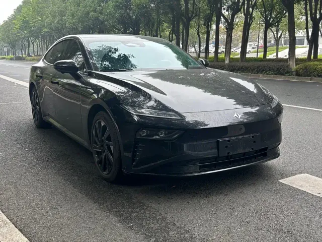 Dongfeng eπ 007 — Фото автомобиля 2