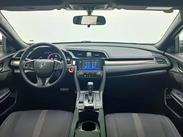 Honda Civic — Фото автомобиля 3