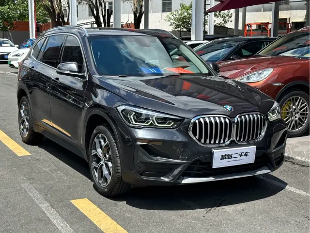 BMW BMW X1 2022 sDrive25Li Leading — Фото автомобиля 3