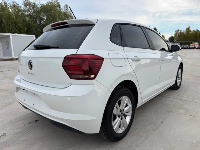 Volkswagen Polo — Фото автомобиля 5